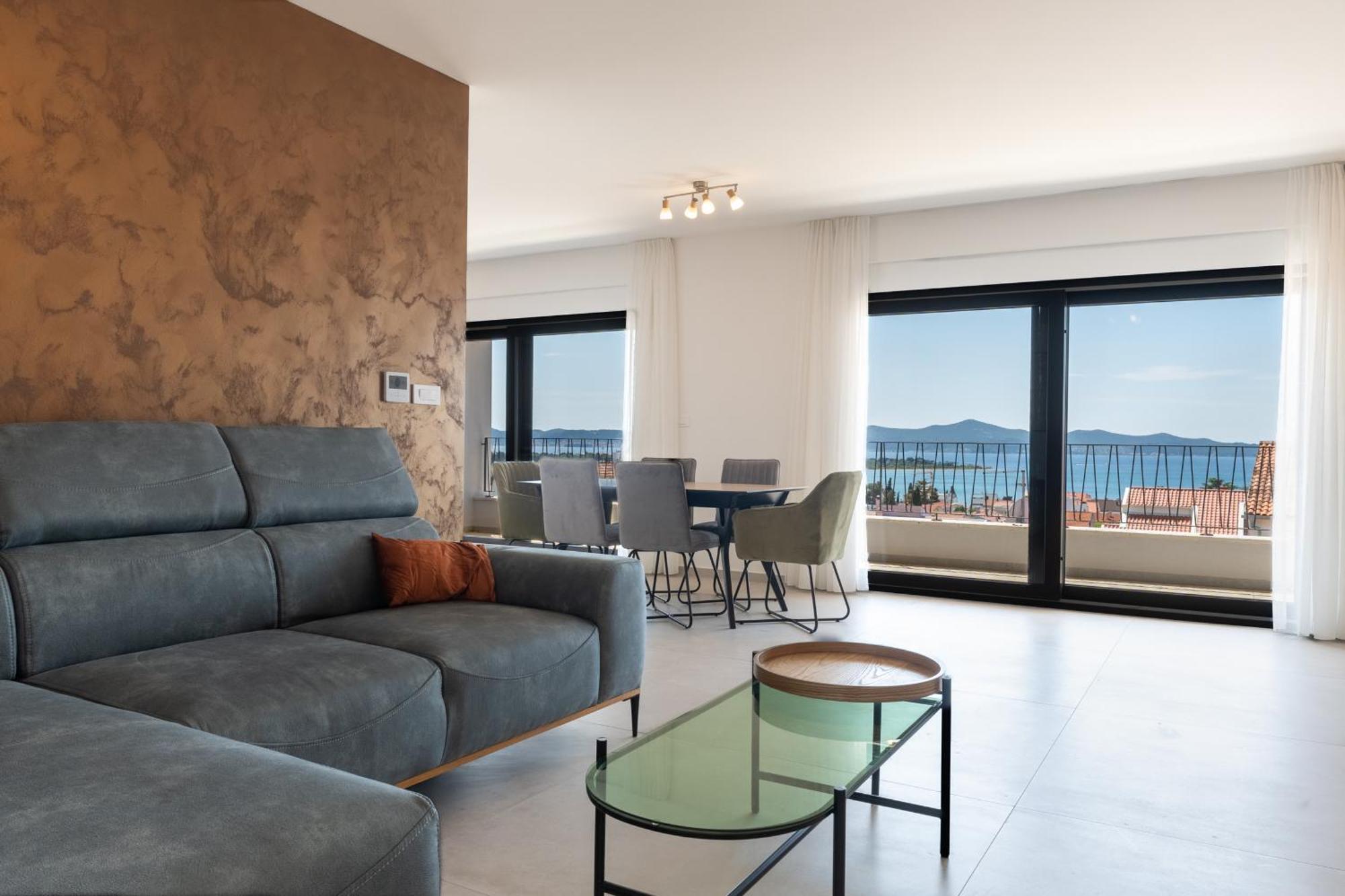 Rooftop 51 Apartment *